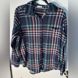 Women’s Carve Designs Fairbanks Supersoft Organic Plaid Flannel Shirt Size Large